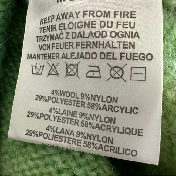 Motel Rocks size XS Oversized Green Ombre Cardigan Sweater V Neck Fuzzy - Picture 4 of 4